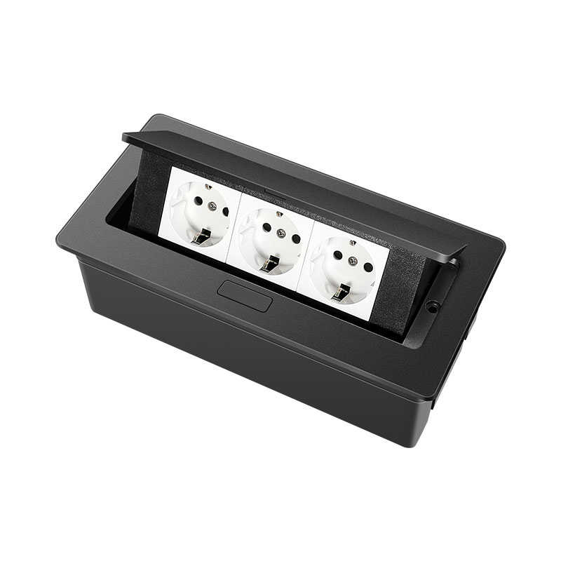 Socket desktop hitam